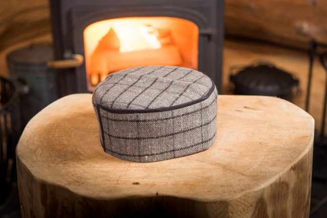 Dark grey square - black rim